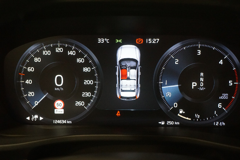 car Volvo XC40 id44168 photo #7