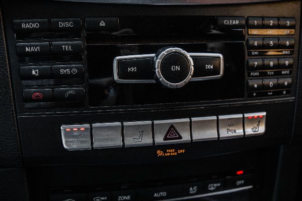 car Mercedes Benz E Class id44174 photo #12