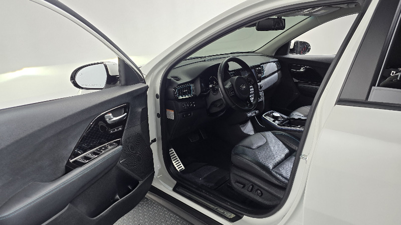 car KIA Niro id44385 photo #10