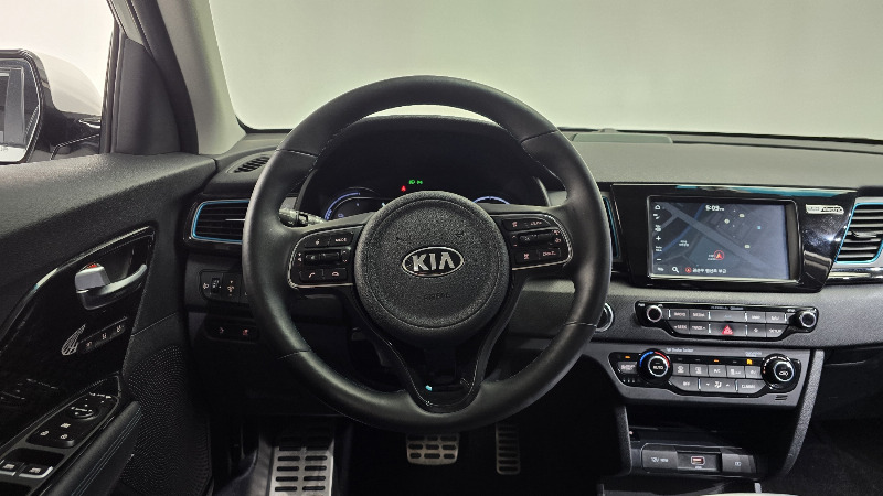 car KIA Niro id44385 photo #14