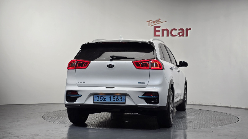 car KIA Niro id44385 photo #4