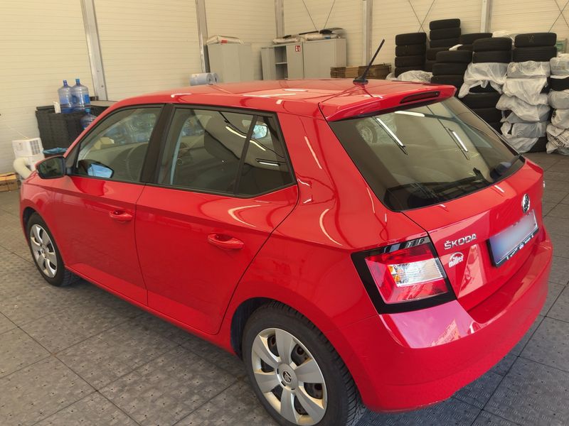 car Skoda Fabia id44943 photo #2