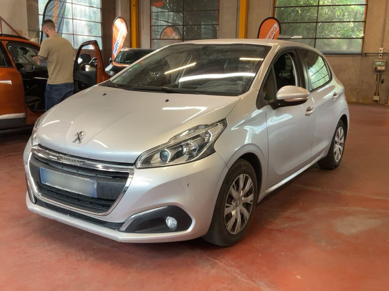 car Peugeot 208 id45636 main photo