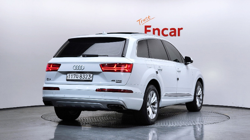 car Audi Q7 id45759 photo #2