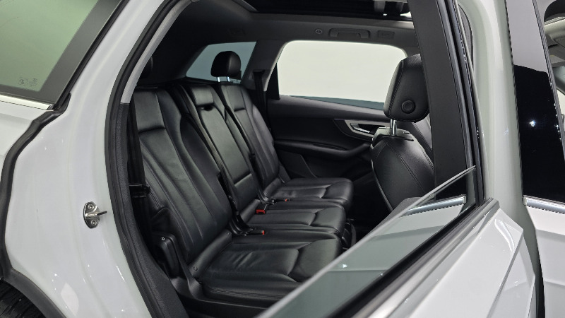 car Audi Q7 id45912 photo #12