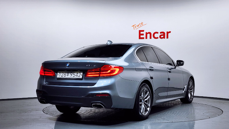 car BMW 5 Series id46167 photo #2