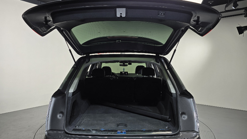 car Audi Q7 id46265 photo #17
