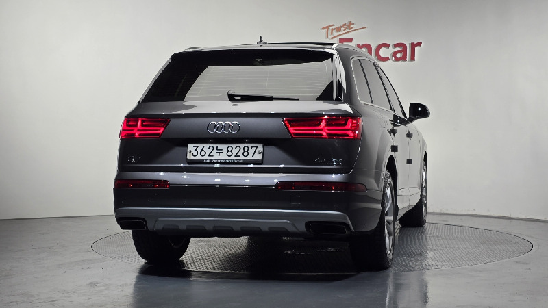 car Audi Q7 id46265 photo #4