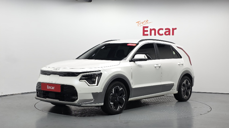 car KIA Niro id46287 main photo