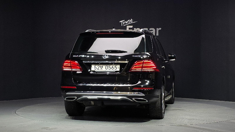 car Mercedes Benz GLE id46580 photo #4