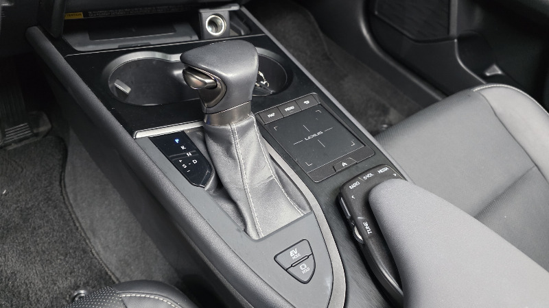 car Lexus UX id46601 photo #9