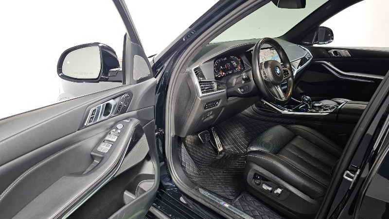 car BMW X7 id46953 photo #11