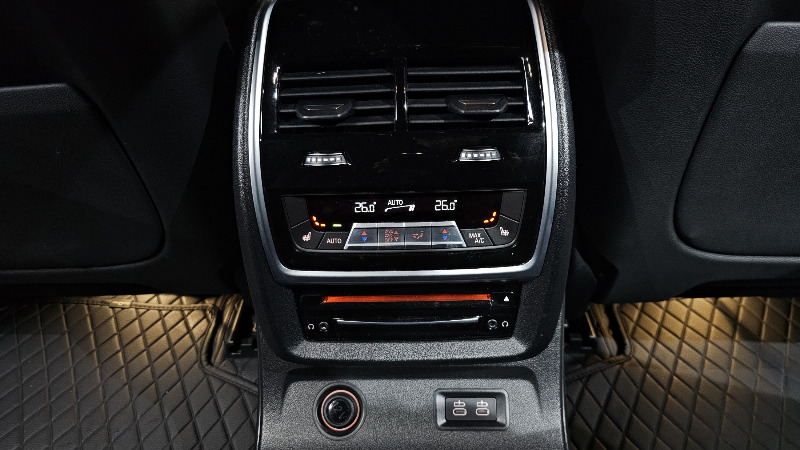 car BMW X7 id46953 photo #19
