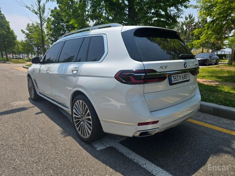 car BMW X7 id46991 photo #2