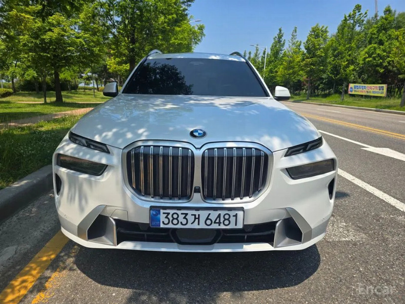 car BMW X7 id46991 photo #3
