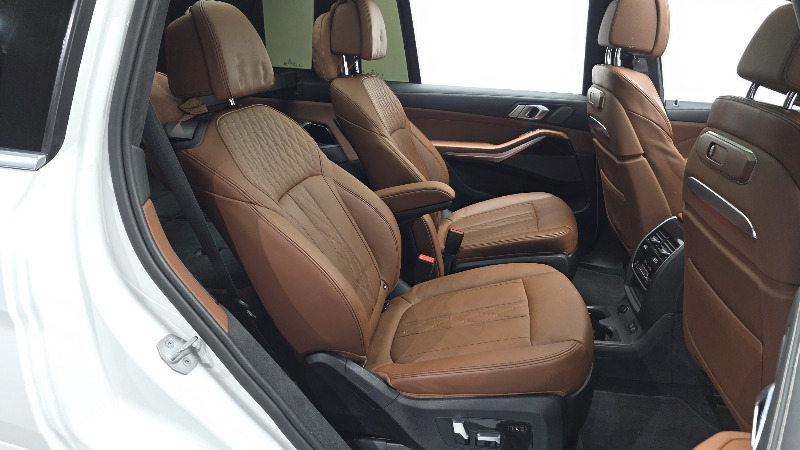 car BMW X7 id46992 photo #11