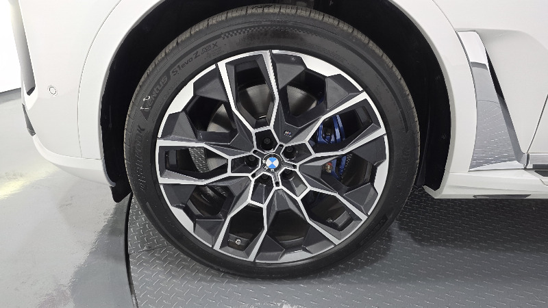 car BMW X7 id46992 photo #5