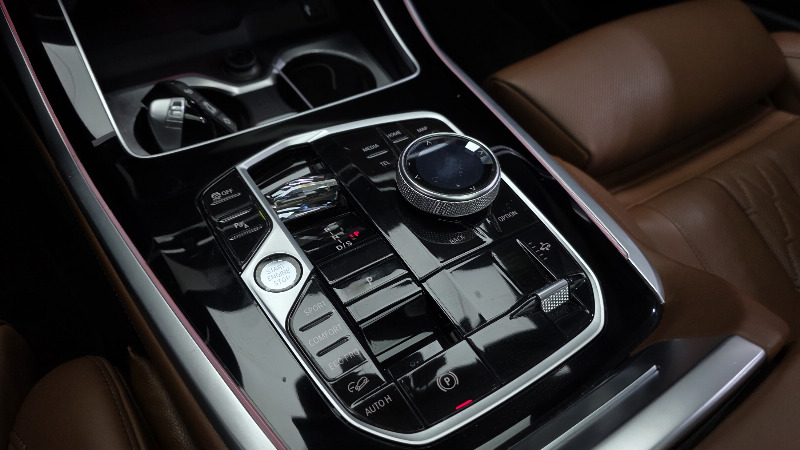 car BMW X7 id46992 photo #9
