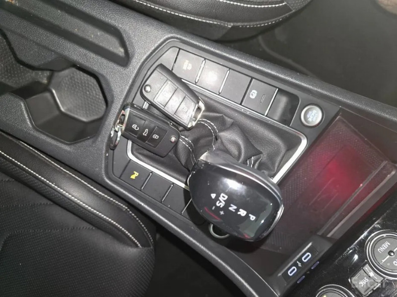 car Volkswagen Jetta id47143 photo #9