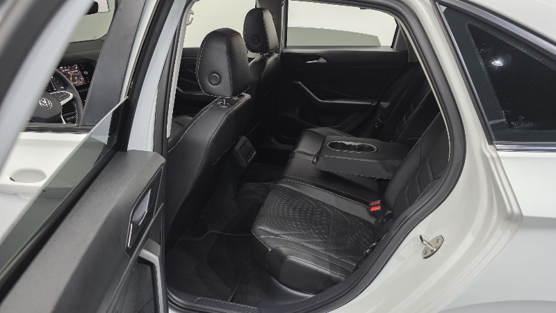 car Volkswagen Jetta id47169 photo #12