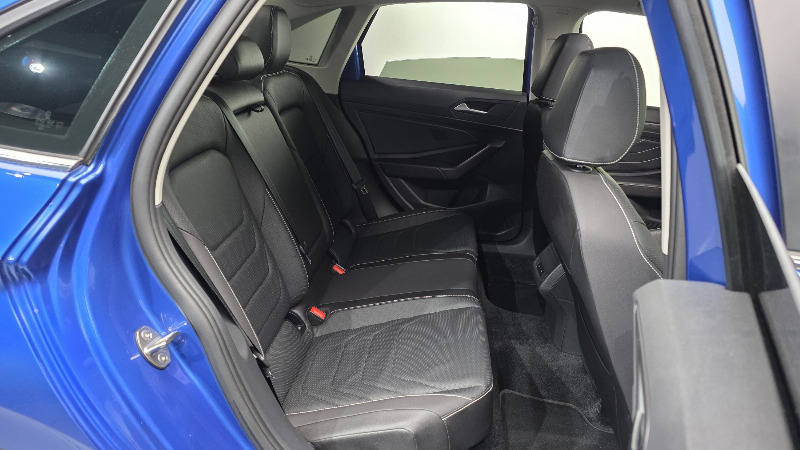 car Volkswagen Jetta id47175 photo #12