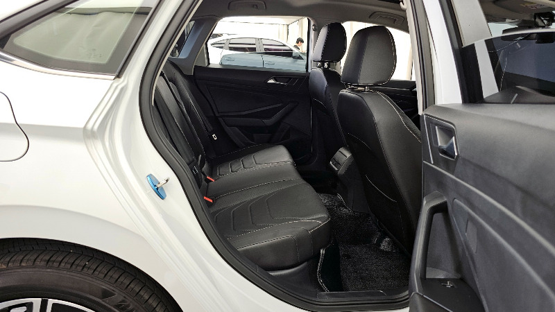car Volkswagen Jetta id47194 photo #12