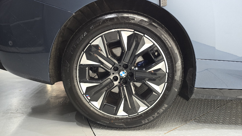 car BMW iX id47456 photo #5
