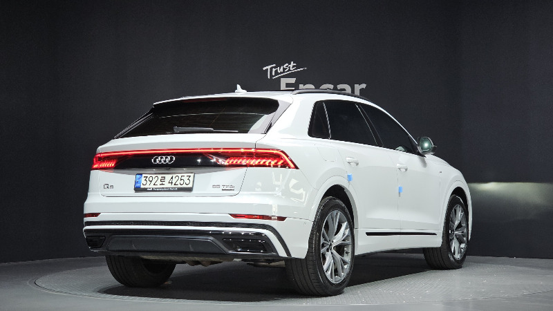 car Audi Q8 id47586 photo #2