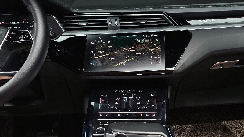 car Audi e-tron id47593 photo #14