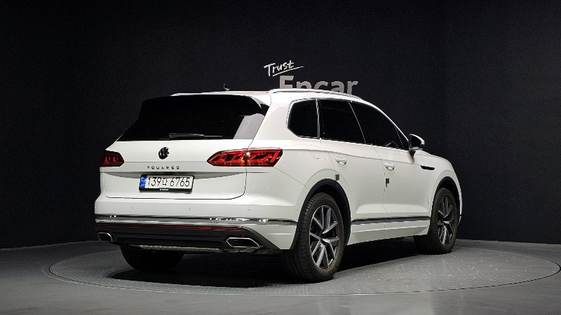 car Volkswagen Touareg id47617 photo #2
