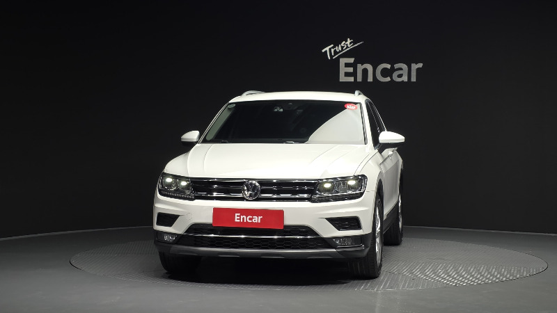 car Volkswagen Tiguan id47621 photo #3