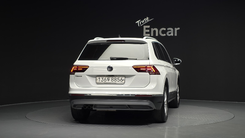 car Volkswagen Tiguan id47621 photo #4