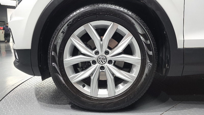 car Volkswagen Tiguan id47621 photo #5