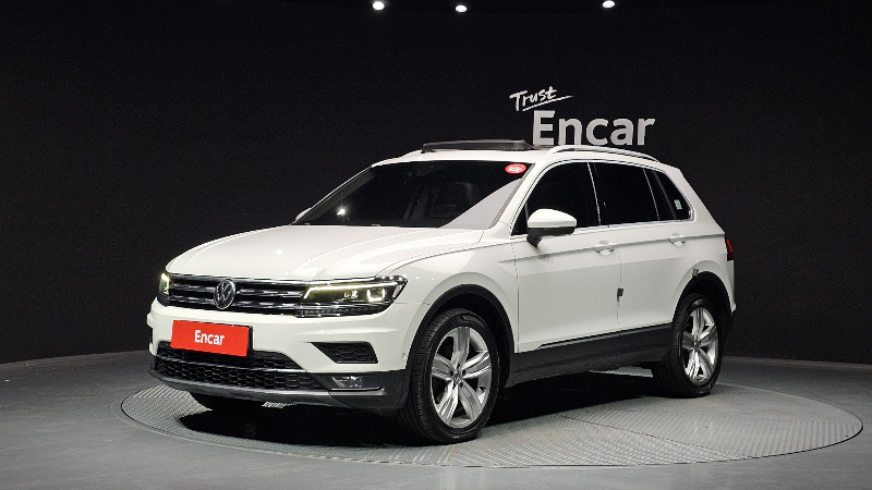 car Volkswagen Tiguan id47633 main photo