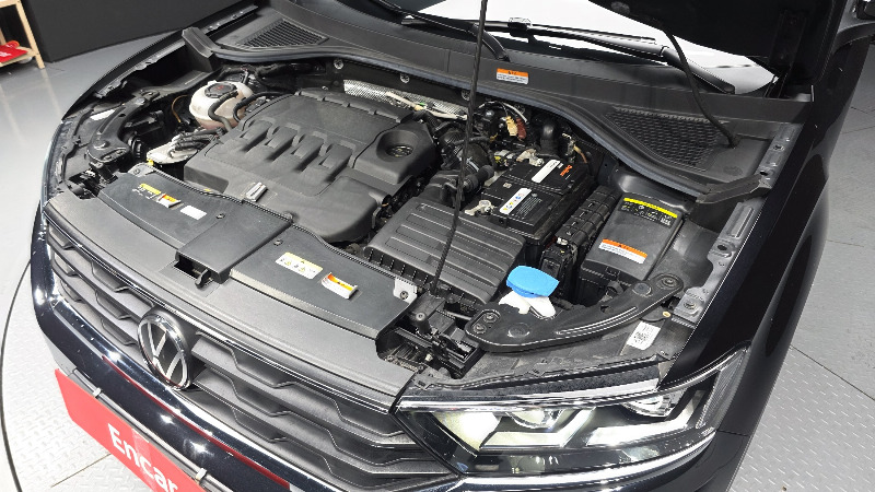 car Volkswagen T-Roc id47636 photo #6