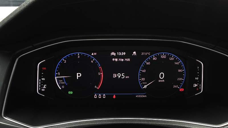 car Volkswagen T-Roc id47636 photo #8