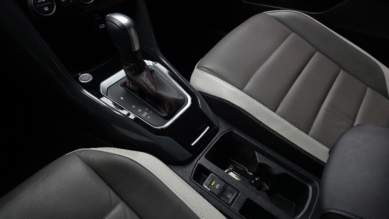 car Volkswagen T-Roc id47636 photo #9