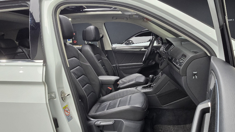 car Volkswagen Tiguan id47652 photo #11