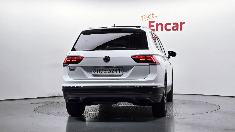 car Volkswagen Tiguan id47652 photo #4