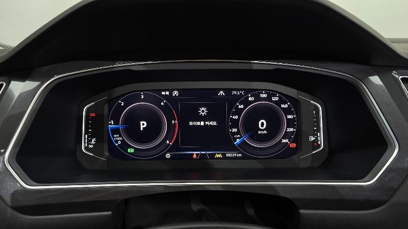 car Volkswagen Tiguan id47652 photo #8
