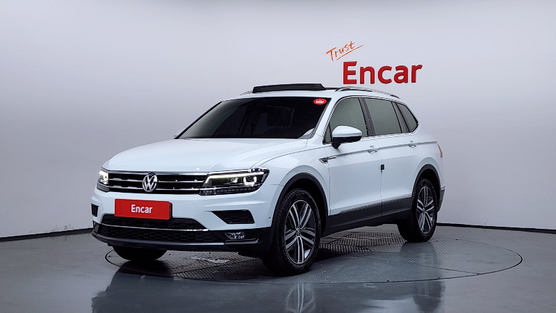 car Volkswagen Tiguan id47657 main photo