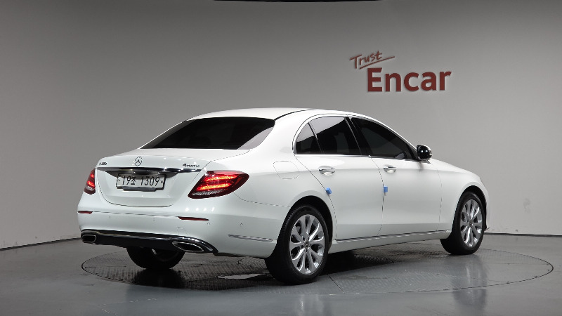 car Mercedes Benz E Class id47727 photo #2