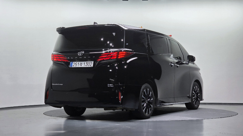 car Toyota Alphard id47748 photo #2