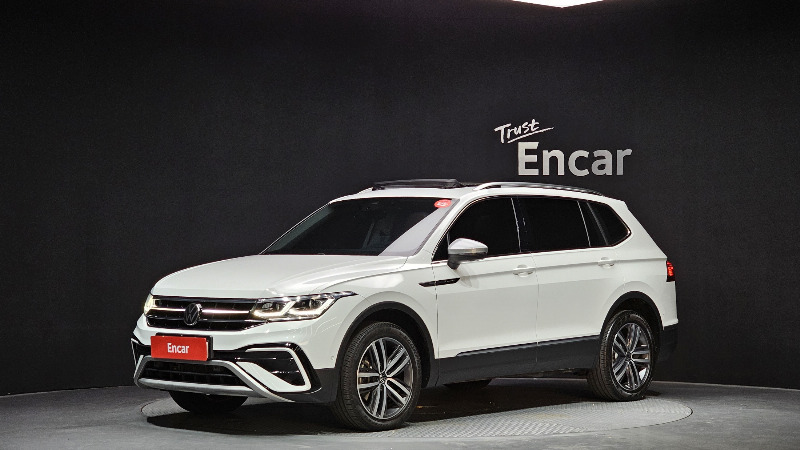 car Volkswagen Tiguan id47838 main photo