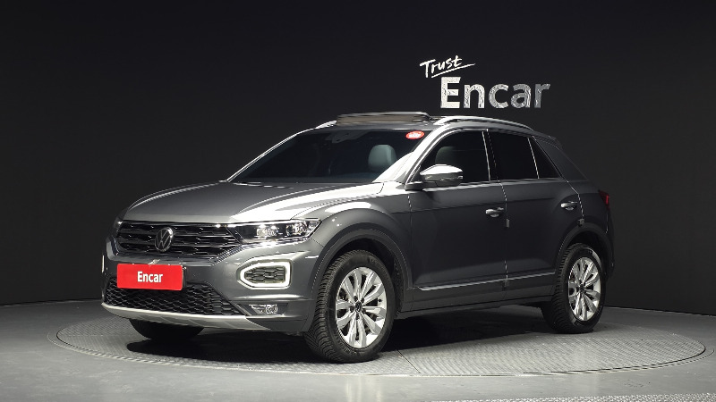 car Volkswagen T-Roc id47842 main photo