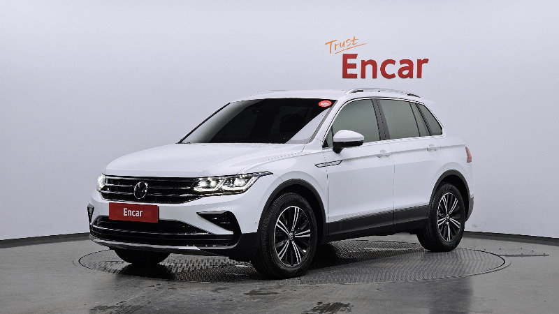 car Volkswagen Tiguan id47844 main photo