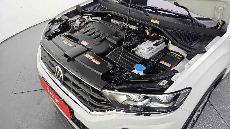 car Volkswagen T-Roc id47849 photo #6