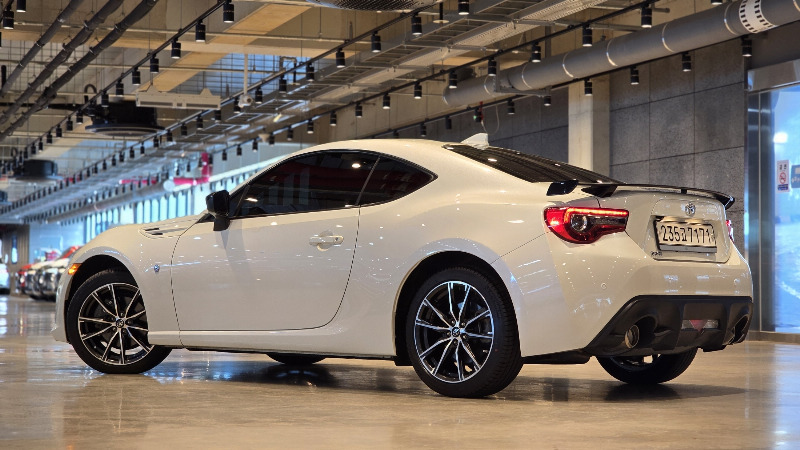 car Toyota 86 id48011 photo #2