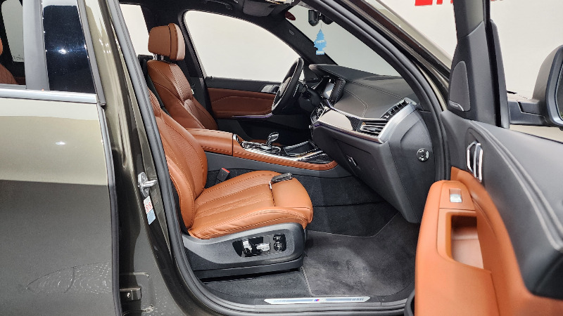 car BMW X7 id48038 photo #11