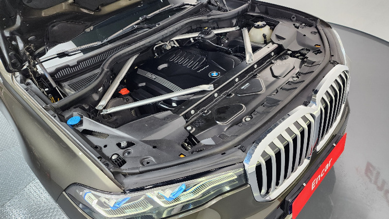 car BMW X7 id48038 photo #6